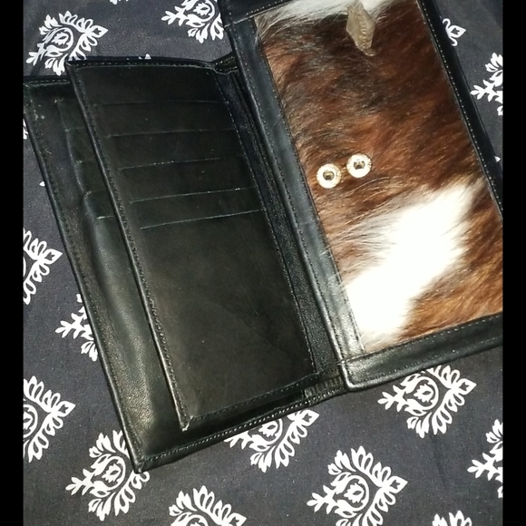 Cow pattern Wallet - Picture 3 of 3